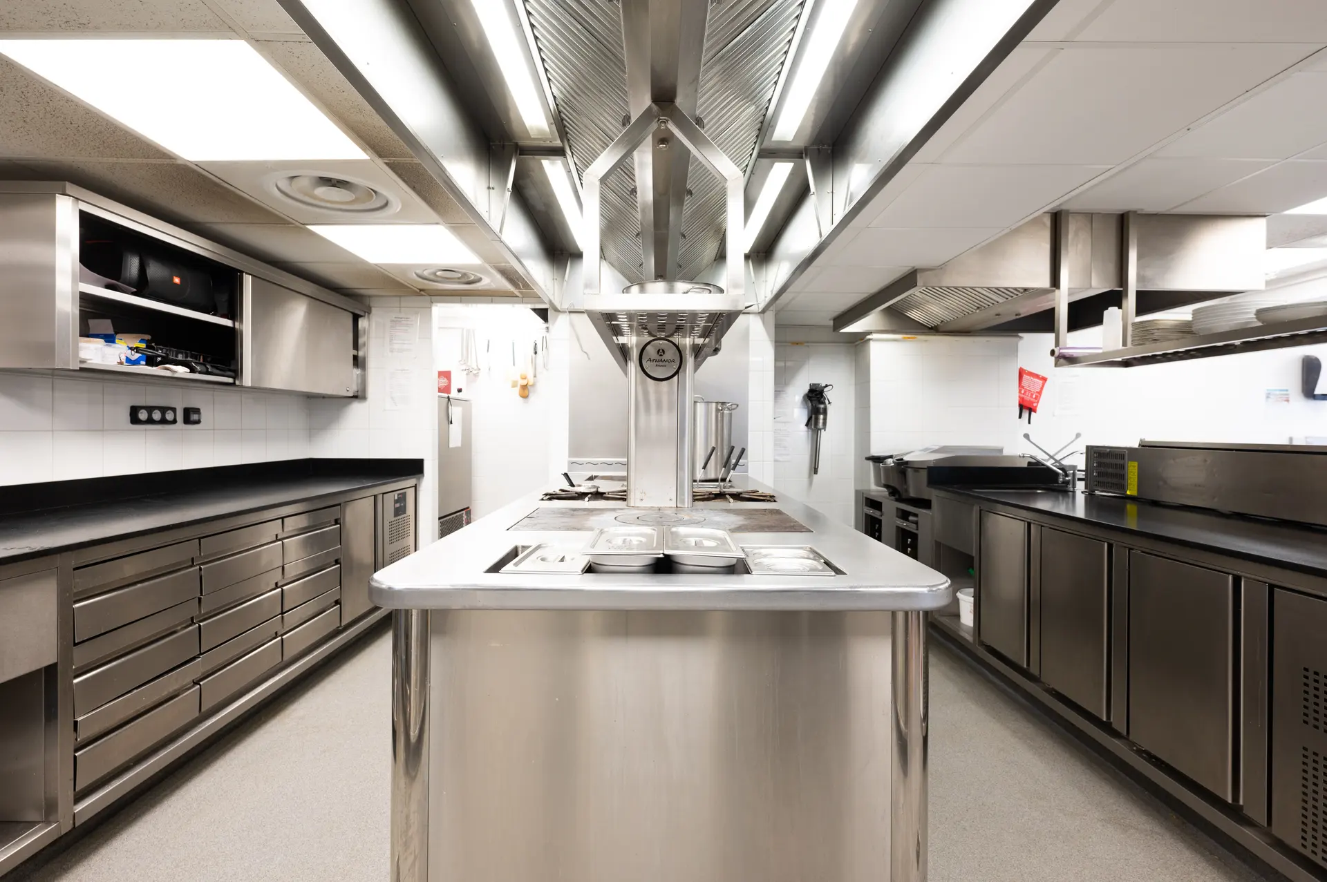 Cuisine professionnelle en inox